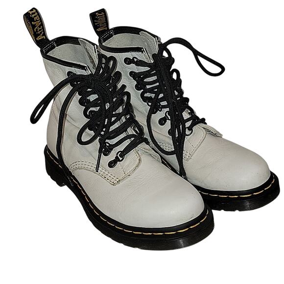 Dr. Martens 1460 Laced Virginia Leather Lace Up Boots, 8 - Picture 1 of 10
